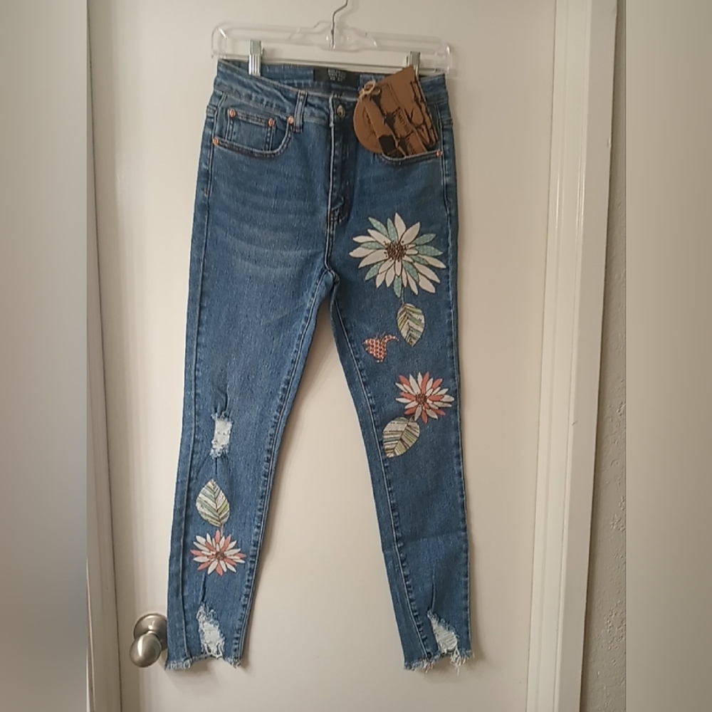 Floral Embroidered Women's Jeans
